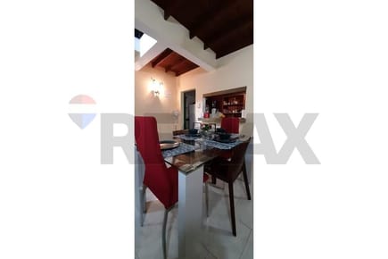 Casa - Venta