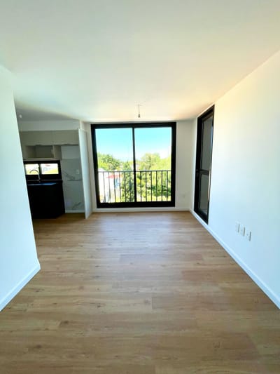Alquiler Apto 1 Dormitorio Con Vista Al Lago De Parque Miramar