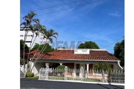 Vendo en Lambare Hermosa Residencia zona super tranquila