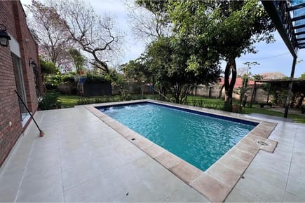 CASA MODERNA EN VENTA EN VILLA ELISA