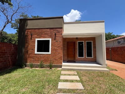 TU PRIMERA CASA CON CHE ROGA PORA EN LUQUE TARUMANDY
