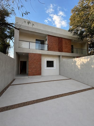 DUPLEX DE 4 HAB. A ESTRENAR EN LAMBARE