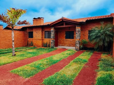 ALQUILER DE CASA EN BARRIO CERRADO LA PROVIDENCIA