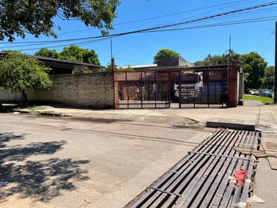 En Venta – Villa Aurelia – Tinglado En Esquina