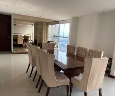 Departamento de 3 dormitorios en barrio hamacas, Av Beni.