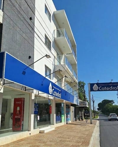 Local comercial 156 m² en Edificio Bahamas | San Lorenzo