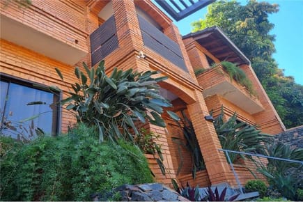 VENDO CASA EN LAS LOMAS CARMELITAS
