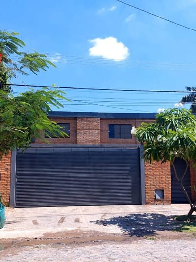 VENDO CASA DE 3 DORMITORIOS EN SALVADOR DEL MUNDO 