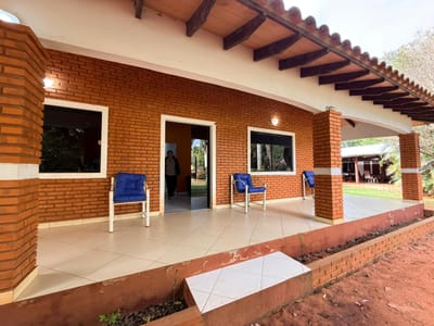 Vendo quinta con piscina y amplio terreno en Itá