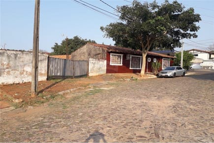 EN VENTA IMPORTANTE TERRENO - FERNANDO DE LA MORA ZONA SUR