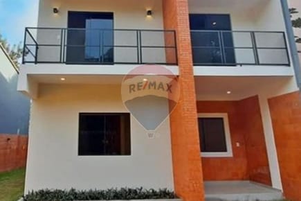 VENTA DE DUPLEX EN LIMPIO