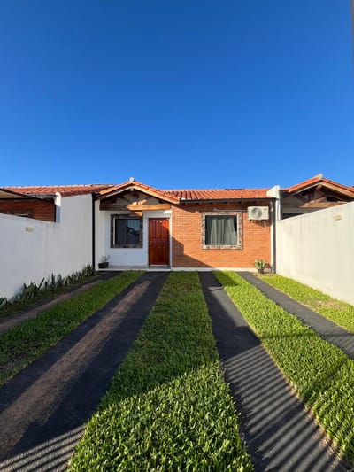 Vendo Casa 2 Dorms. - Cañada Garay, Luque