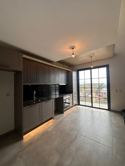 Alquilo departamento tipo duplex de 1 dormitorio-Grand Chelsea, Mburucuya