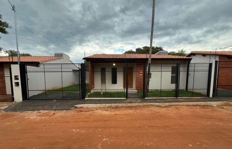 ¡Viví en tu propio chalet en Luque!