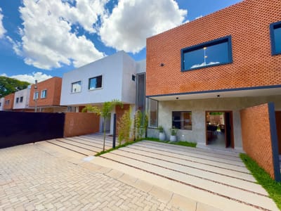 VENTA DE AMPLIO DUPLEX A ESTRENAR ZONA VILLA OLIMPIA 