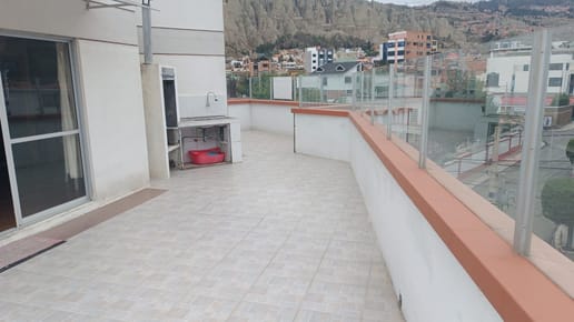 Departamento duplex en venta  en la Calle 9 de Irpavi