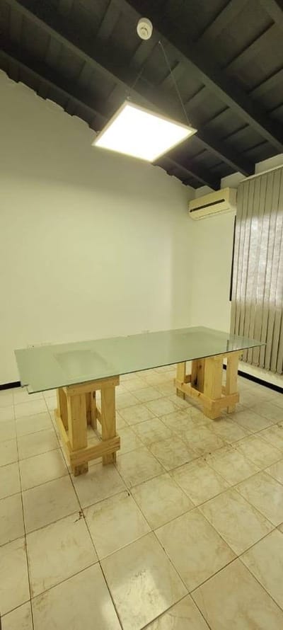 EN ALQUILER-CASA PARA OFICINA-VILLA AURELIA