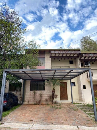 VENDO DUPLEX EN CONDOMINIO HERNAN CORTES II