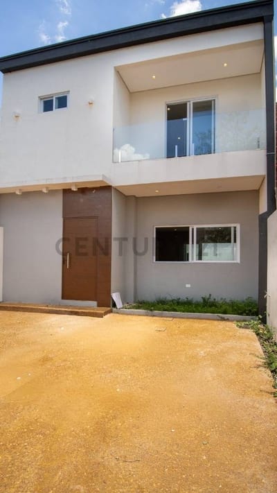 Venta de Casa Dúplex en Lambaré, Central