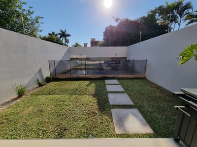 Amoblado Duplex Minimalista   Mburucuya