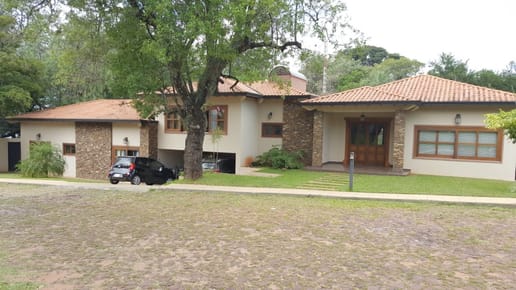 RESIDENCIA DE LUJO EN YACHT & GOLF CLUB PARAGUAY