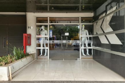 ALQUILO SALON COMERCIAL EN ITAUGUA 