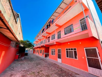 EDIFICIO DE 15 HABITACIONES
