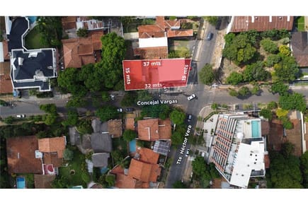 VENDO TERRENO EN YCUA SATI ESQUINA