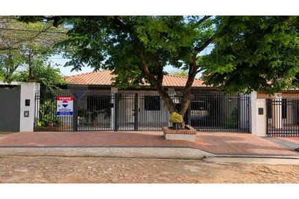 CASA EN VENTA – LAMBARÉ | BARRIO VALLE APUA I