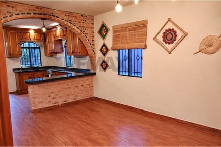 Casa - Venta - Luque, Central, Paraguay, Gran inversión!