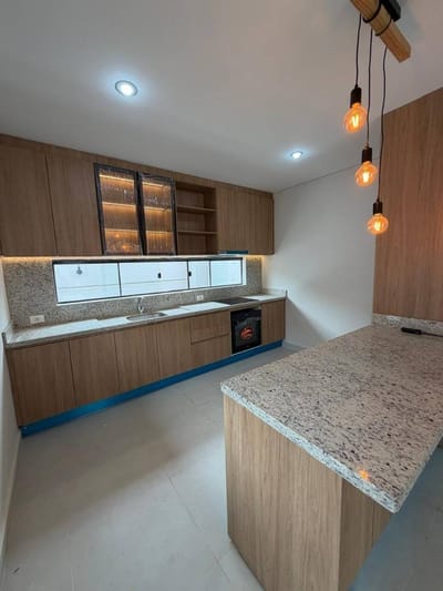 VENDO DUPLEX EN VILLA ADELA LUQUE 