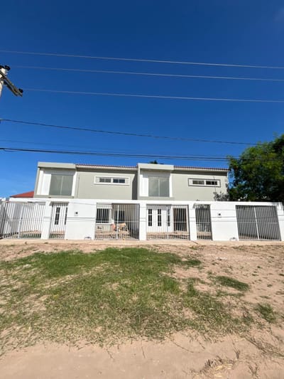 CASA EN VENTA EN ZONA NORTE URB, VERSALLES