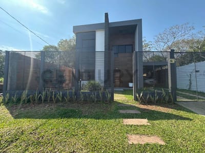 EN VENTA ! CASA AMOBLADA Y EQUIPADA EN SAN BERNARDINO- PUERTA DEL LAGO