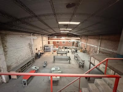ALQUILER DE SALÓN COMERCIAL EN LAMBARÉ 