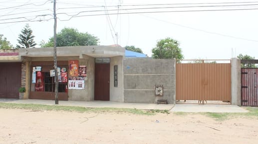 AMPLIA CASA EN VENTA EN ZONA RADIAL 10