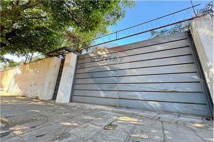 VENDO CASA EN LAMBARE BO. PILAR 