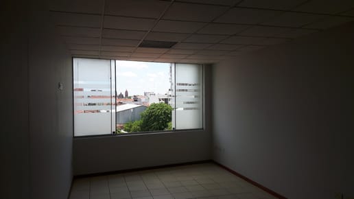 PROPIETARIO VENDE OFICINA DE OCASIÓN!!!