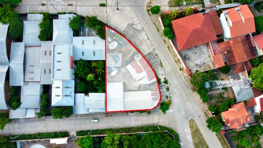 TERRENO EN VENTA AV. SAN AURELIO 3ER ANILLO EXTERNO