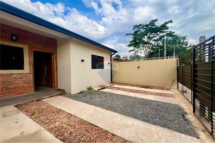 Chalet - Venta - San Lorenzo, Central, Paraguay