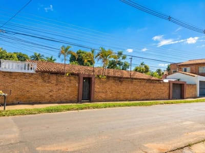 Vendo propiedad en Villa Adela Luque (Z/ Supermercado Los Jardines)