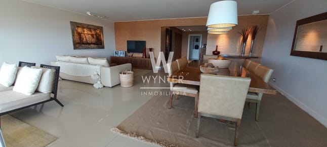 Apartamento de categoría en la Playa Brava