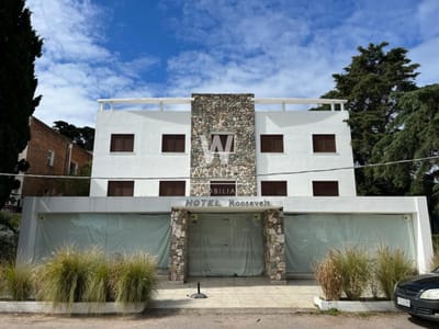 Interesante inversión para transformar en apartamentos para renta sobre Av. Roosevelt