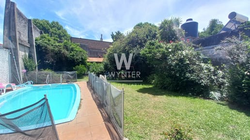 Gran casa en venta, en barrio La Blanqueada
