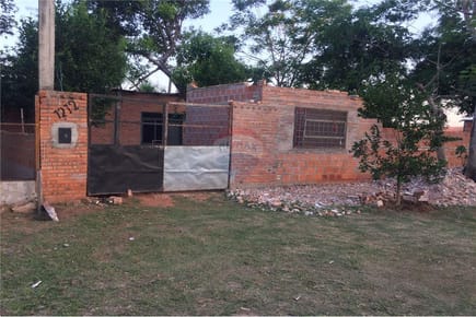 CASA A PRECIO DE TERRENO EN LUQUE COSTA SOSA