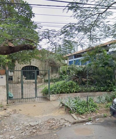VENTA DE PROPIEDAD EN BARRIO LAS MERCEDES