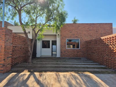 EN VENTA CASA A ESTRENAR EN LUQUE DE 2 DORMITORIOS CON 2 COCHERAS 