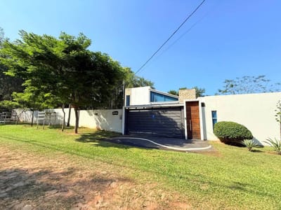 Casa de 7 dormitorios en venta - San Bernardino