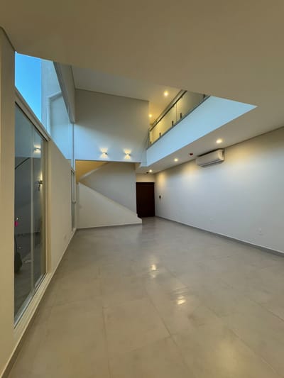 ALQUILO CASA A ESTRENAR EN EL BARRIO MBURUCUYA
