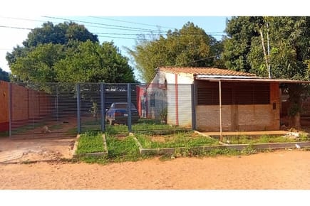 Casa en Venta en Capiatá – Barrio Kennedy | Vivienda con Potencial Comercial