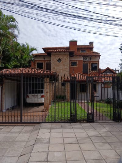 Casa Comercial/vivienda En Alquiler, Zona Villa Morra!!!